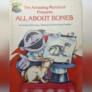 Sesame Street The Amazing Mumford Presents All About Bones Book - Red and Blue